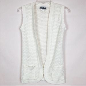 Great Times Vintage 100% Acrylic White Vest